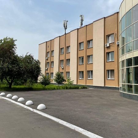 Dinamo Hotel Kharkiv Exterior photo